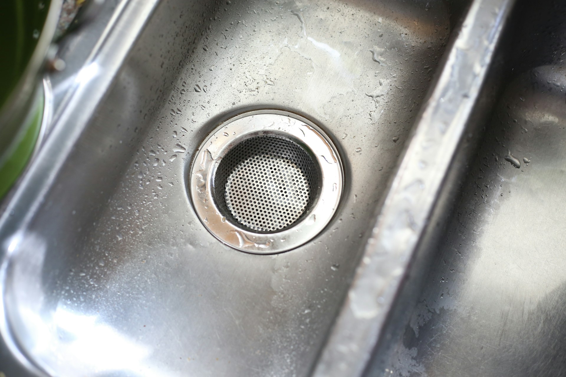 Top 5 Signs You Need Professional Drain Cleaning in Skokie