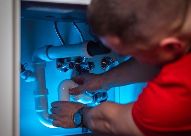 5 Signs It’s Time to Schedule a Plumbing Maintenance Visit in Skokie