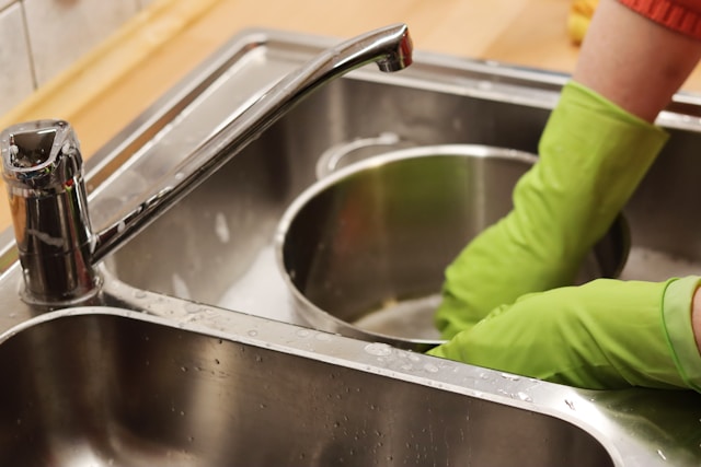 Common Causes of Clogged Drains and How Professional Plumbers Fix Them